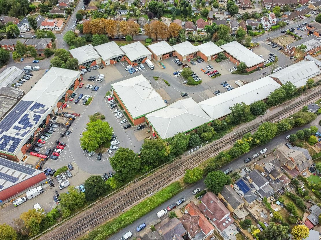 Unit 20, Shepperton Business Park, Govett Av, Shepperton, TW17 8BA