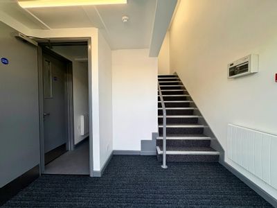 Property Image for Unit 20, Shepperton Business Park, Govett Av, Shepperton, TW17 8BA