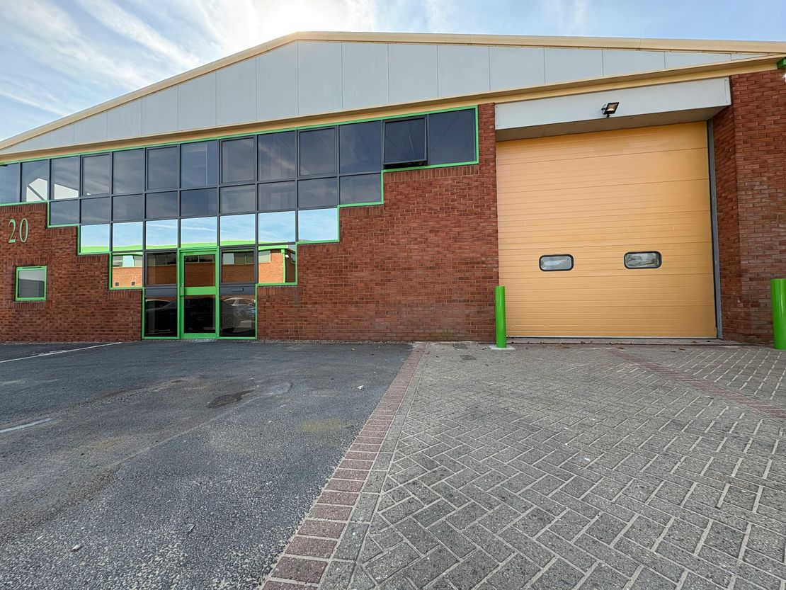 Unit 20, Shepperton Business Park, Govett Av, Shepperton, TW17 8BA