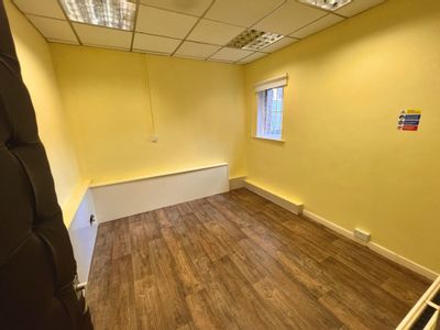 Property Image for 10-12 Wellington Street, Luton, LU1 2QH