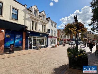 Property Image for 19 High Street, Banbury, OX16 5EE