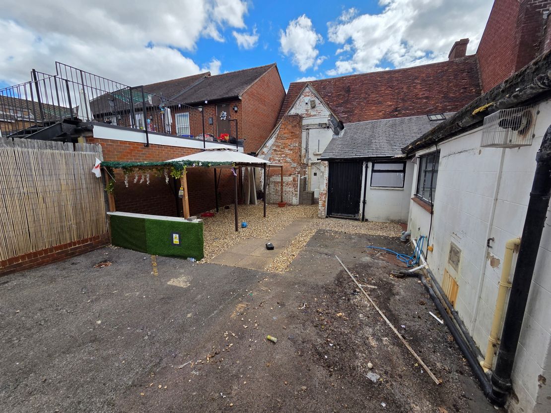 18 & 19 The Broadway, Thatcham, West Berkshire, RG19 3HX