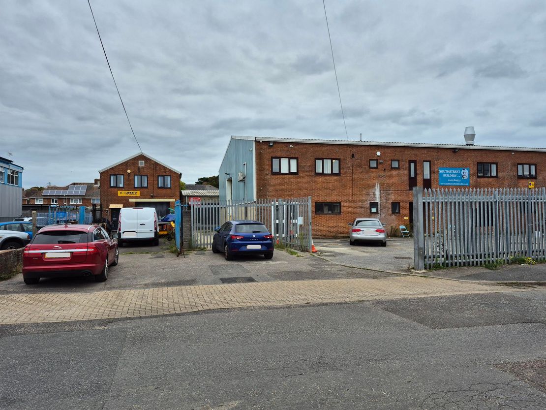 Unit B Tarodene House, Gore Road Industrial Estate, New Milton, Hampshire, BH25 6SA