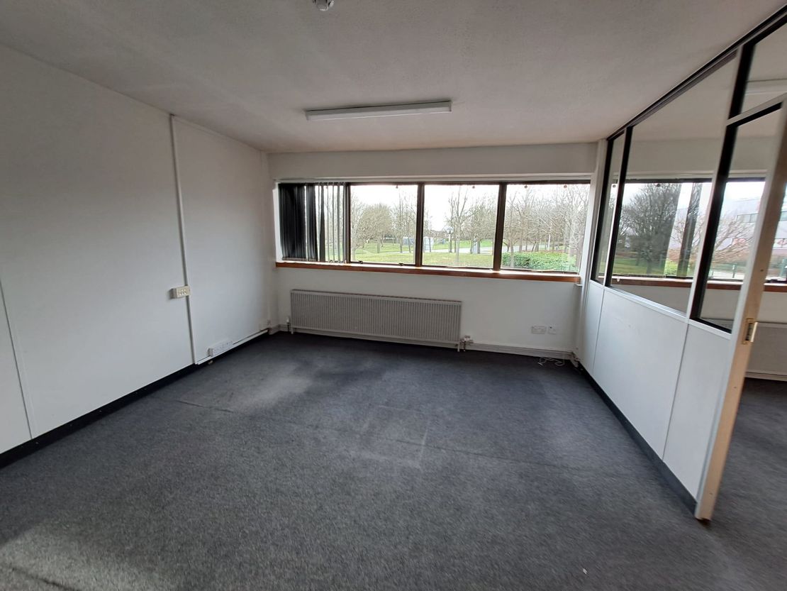 Unit 21, Denbigh Hall Industrial Estate, Denbigh Hall, Bletchley, Milton Keynes, Buckinghamshire, MK3 7QT