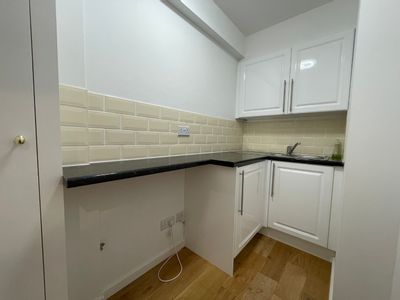 Property Image for Unit 9, The Glenmore Centre, Moat Way, Ashford, Kent, TN24 0TL