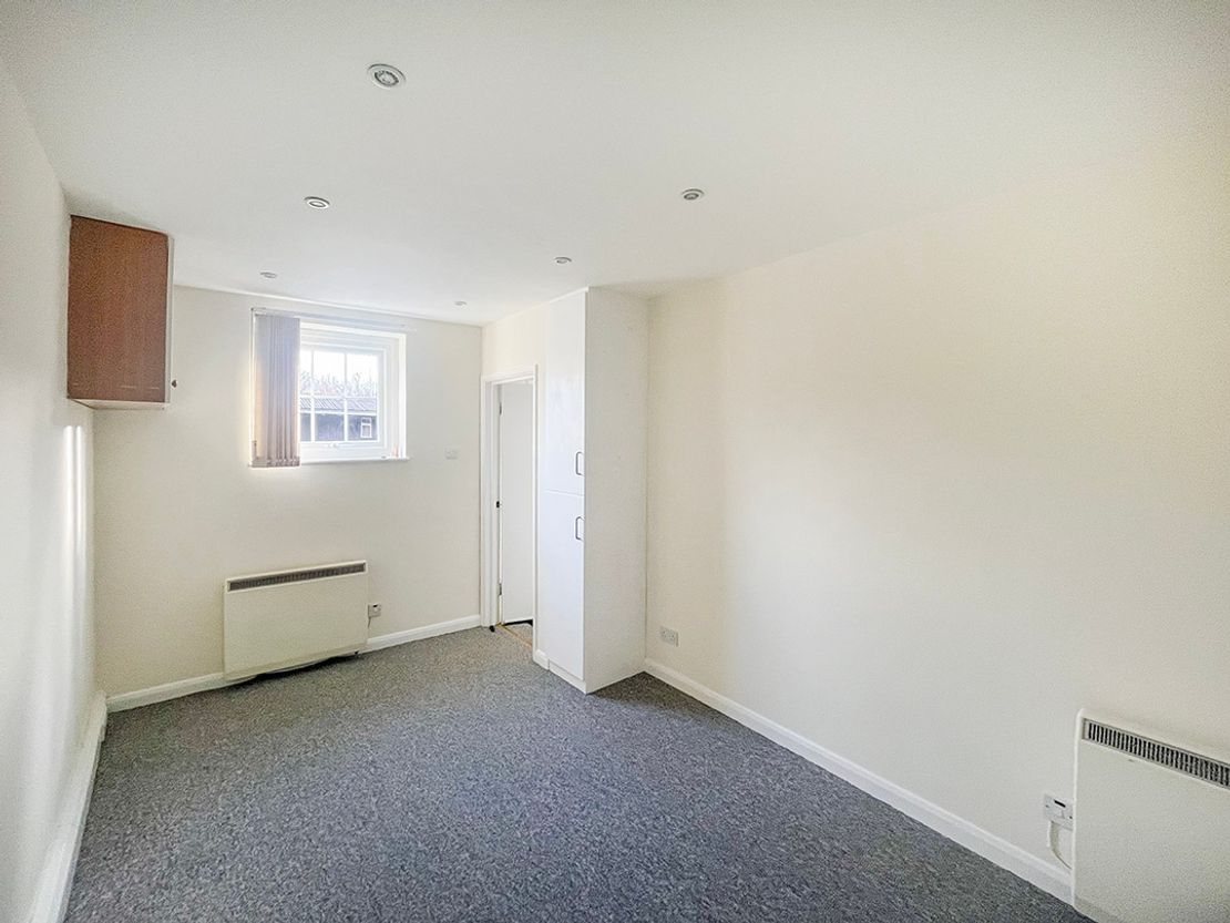 Redlands Farm Office, Redlands Lane, Ewshot, Farnham GU10 5AS