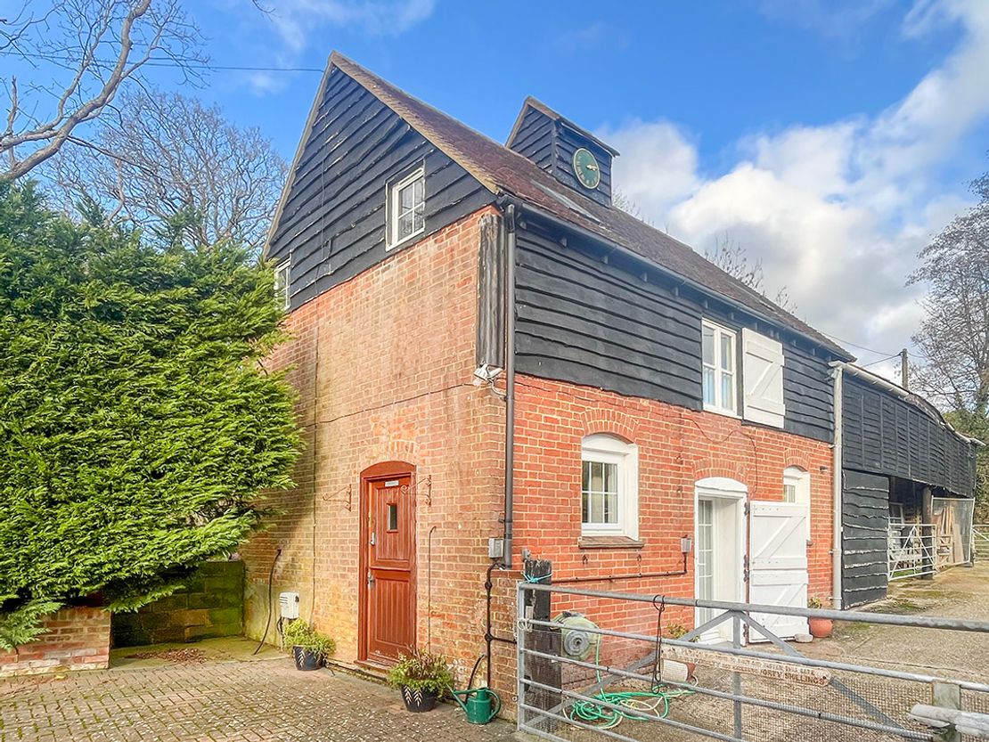 Redlands Farm Office, Redlands Lane, Ewshot, Farnham GU10 5AS