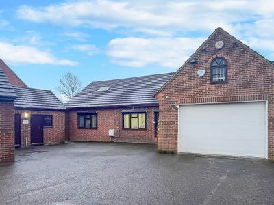 Property Image for 5 Crumplins Business Court, Dunleys Hill, Odiham, Hook RG29 1DU