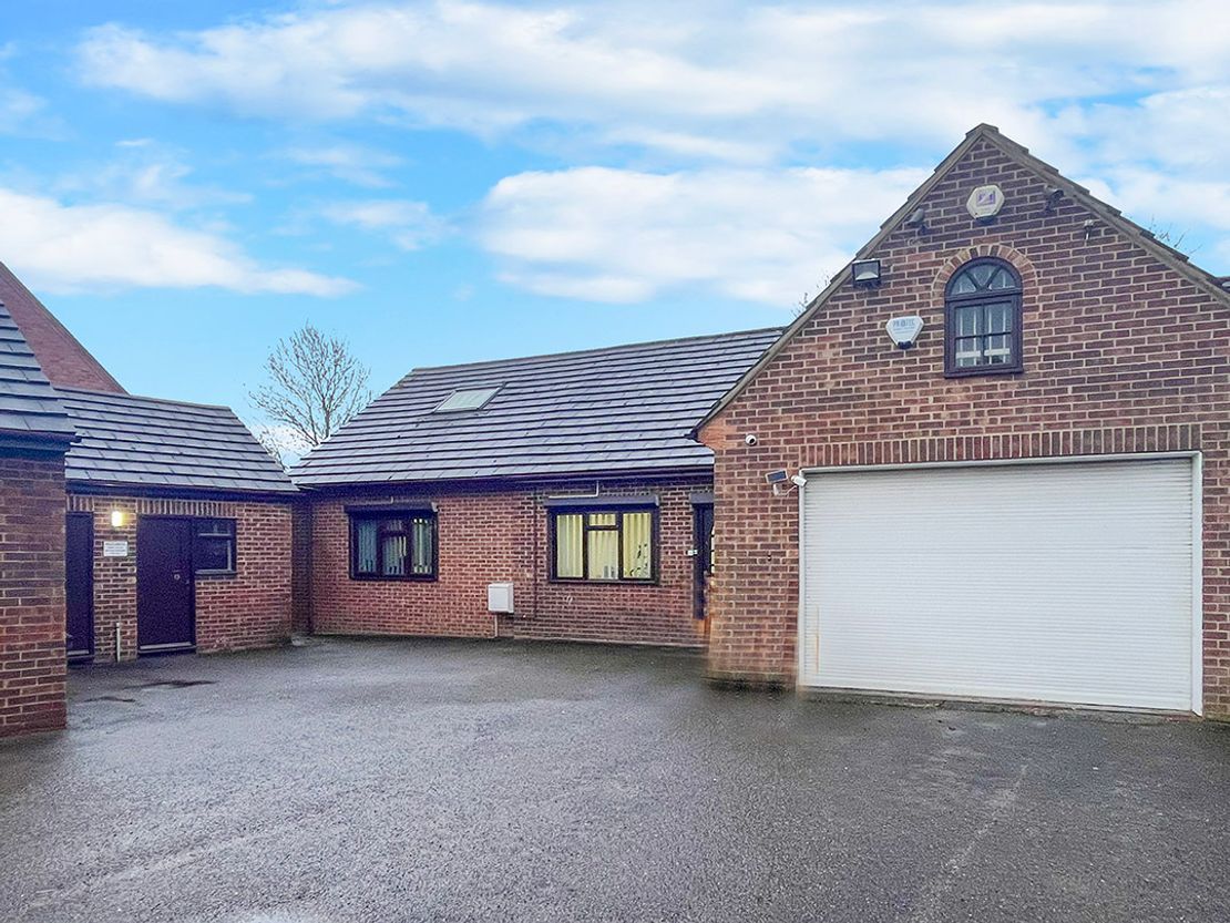 5 Crumplins Business Court, Dunleys Hill, Odiham, Hook RG29 1DU