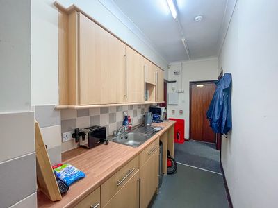 Property Image for 5 Crumplins Business Court, Dunleys Hill, Odiham, Hook RG29 1DU
