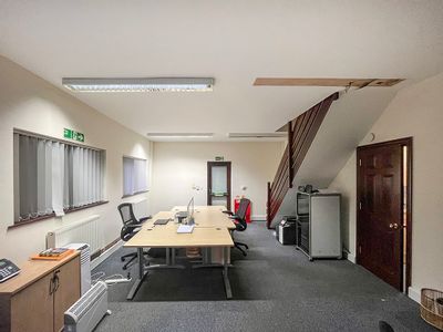 Property Image for 5 Crumplins Business Court, Dunleys Hill, Odiham, Hook RG29 1DU