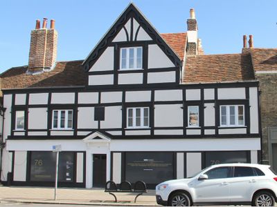 Property Image for 76 High St, Hoddesdon EN11 8ET