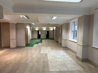 Property Image for 5 The Square, Petersfield, GU32 3HL