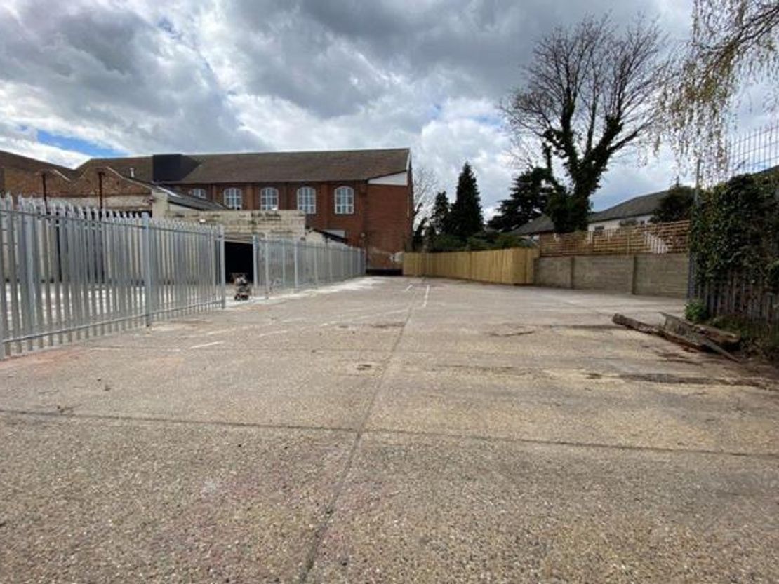 Yard 7, Handford Business Park, Ipswich, Suffolk, IP1 2BH