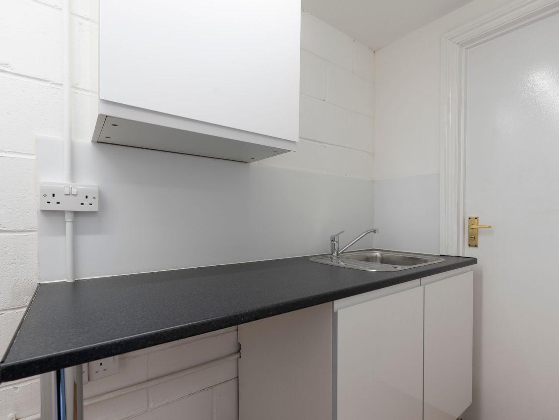 Unit 8 Crescent Court Business Centre, Canning Town, London, E16 4TG