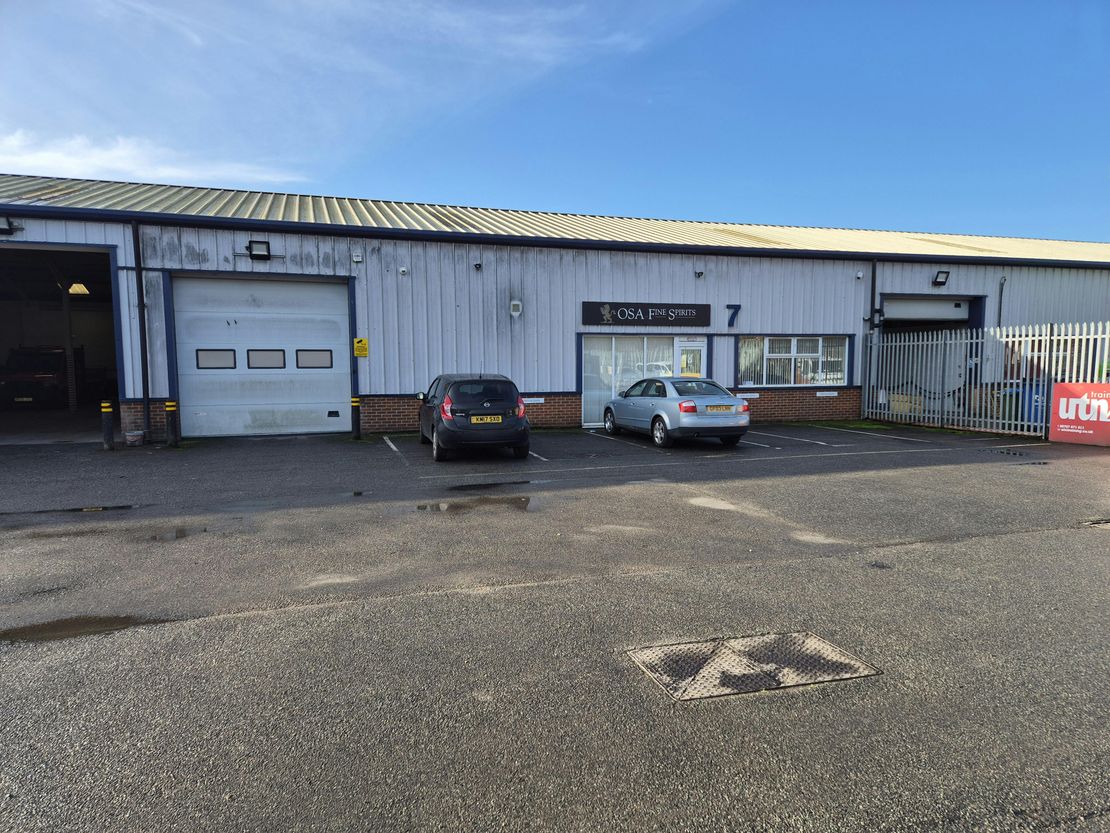 Unit 7 Mill Place, Platt Business Estate, Maidstone Road, Sevenoaks, TN15 8TB