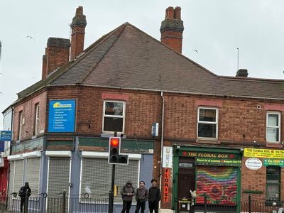 Property Image for Abbey Green, Nuneaton, Warwickshire, CV11 5DR