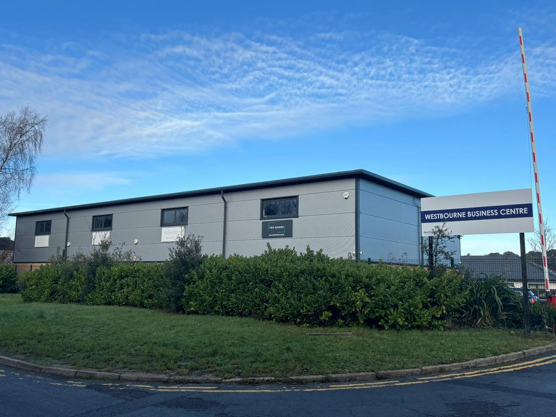 Unit 8 Westbourne Business Centre, Wharfdale Service Road, Bournemouth, BH4 9AB