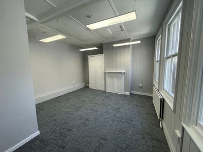 Property Image for 20 High Street, Lewes, BN7 2LN