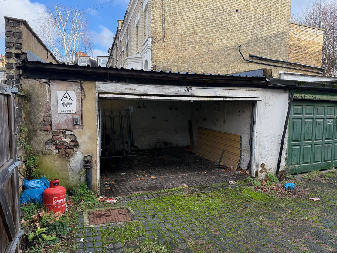 Garage, 197 Askew Road, London, Greater London, W12 9AZ