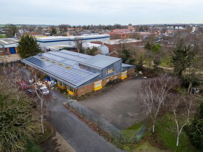 Property Image for Unit A-C, Townsend Industrial Estate, Portland Close, Houghton Regis, Dunstable, Bedfordshire, LU5 5AW