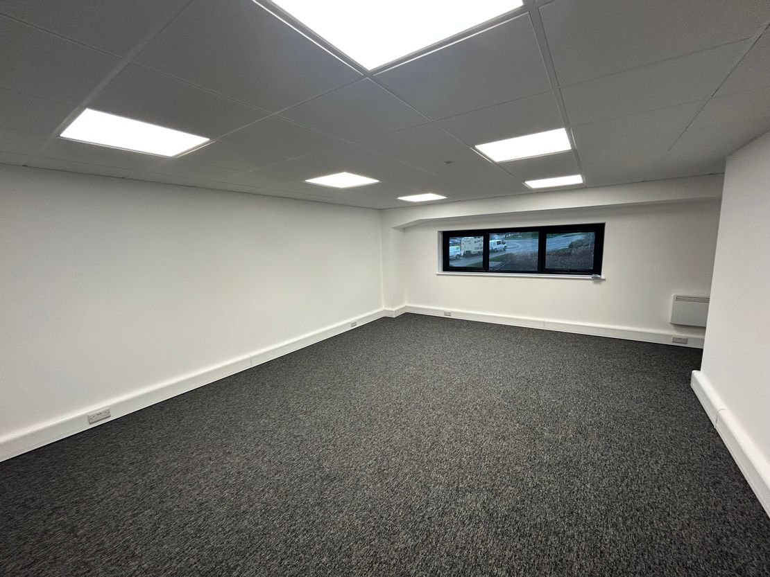 Unit 5, Folkestone Trade Park, Park Farm Road, Folkestone, Kent, CT19 5EY