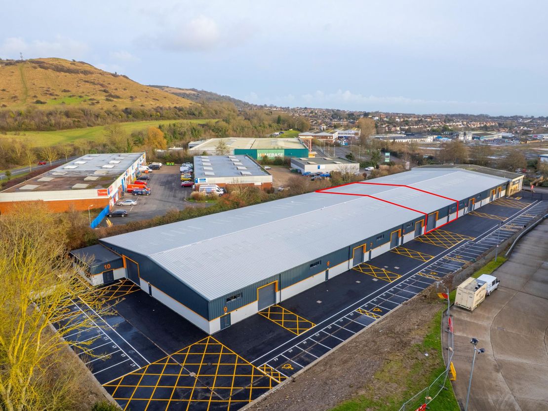 Unit 5, Folkestone Trade Park, Park Farm Road, Folkestone, Kent, CT19 5EY