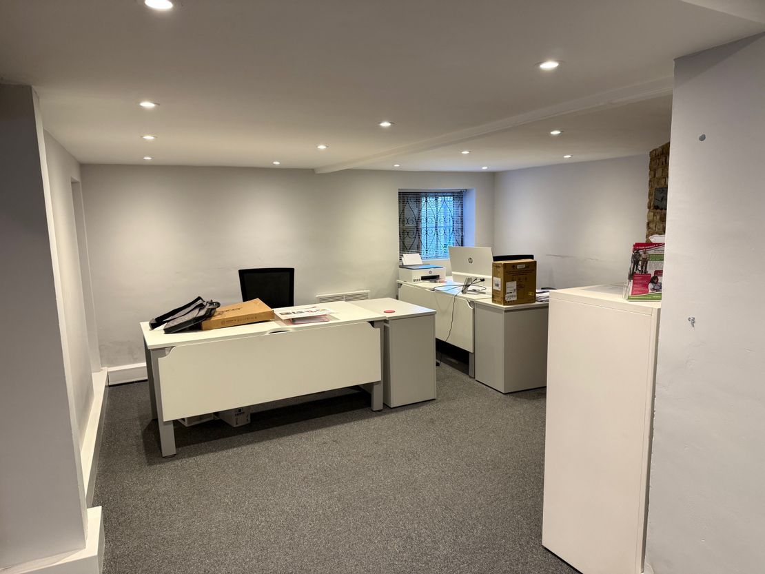 30 London End, Beaconsfield, Buckinghamshire, HP9 2JH