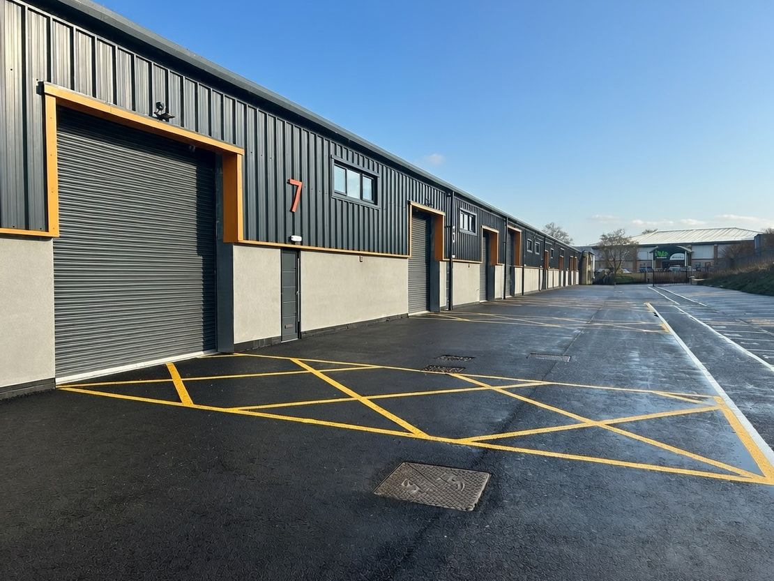 Unit 7, Folkestone Trade Park, Park Farm Road, Folkestone, Kent, CT19 5EY