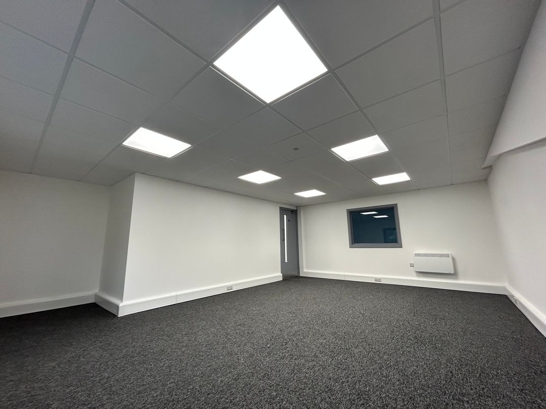 Unit 9, Folkestone Trade Park, Park Farm Road, Folkestone, Kent, CT19 5EY