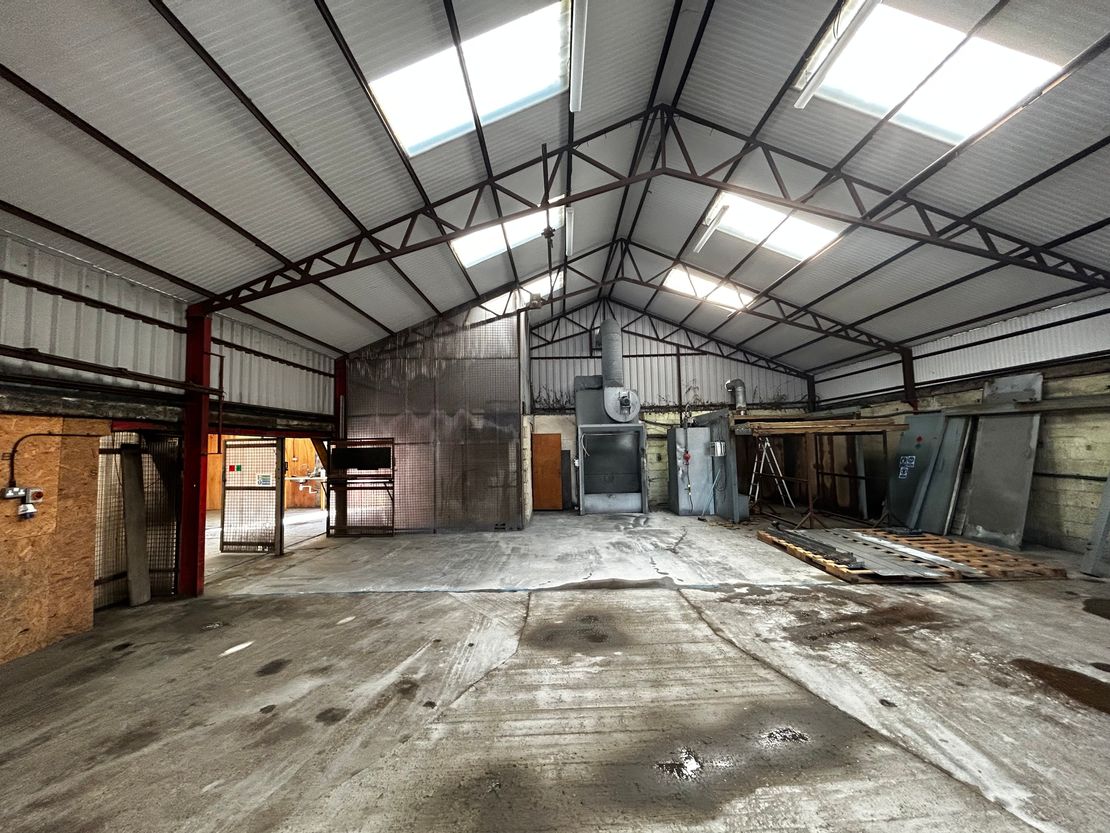 Units 1 & 2, Coles Yard, Bethersden, Ashford, Kent, TN26 3AT