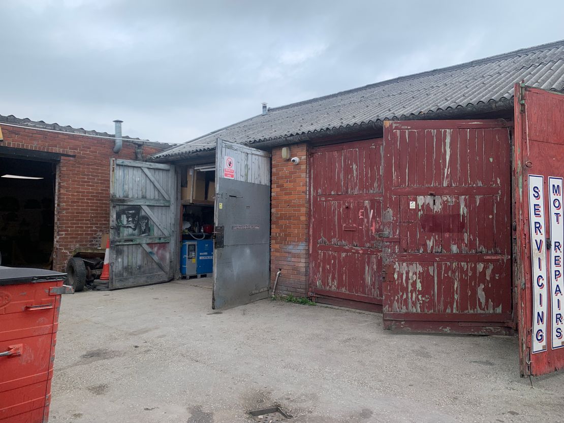 54 - 56 Thornes Lane, Wakefield, West Yorkshire, WF1 5RR