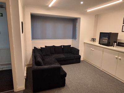 Property Image for 8 Kings Court, Horsham, West Sussex, RH13 5UR