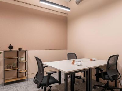 Property Image for 10 South Parade, Leeds, West Yorkshire, LS1 5QS