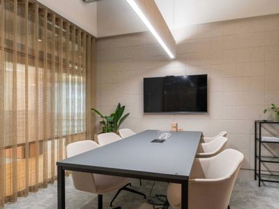 Property Image for 10 South Parade, Leeds, West Yorkshire, LS1 5QS