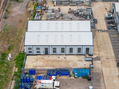 Property Image for Unit 2 Barton Park Industrial Estate, Chickenhall Lane, Eastleigh, Hampshire, SO50 6RR