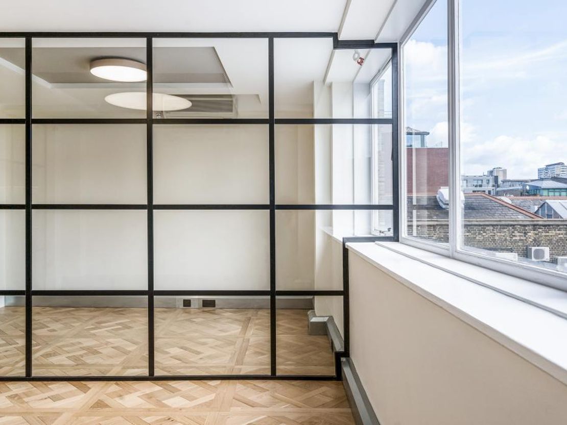74-76 St John St, London EC1M 4DT
