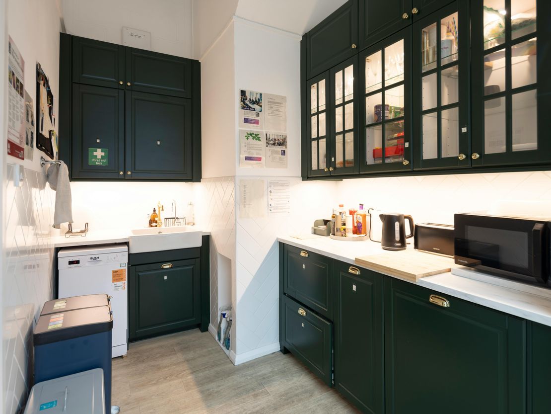 19 Waterside, 44-48 Wharf Road, Islington, N1 7UX