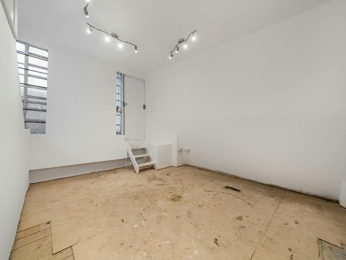 Unit 2, 12 Heath Street, Hampstead, NW3 6TE