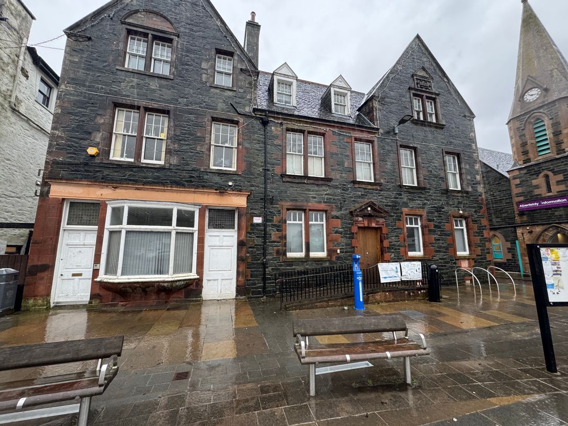 8 The Square, Aberfeldy, Perth And Kinross, PH15 2DD