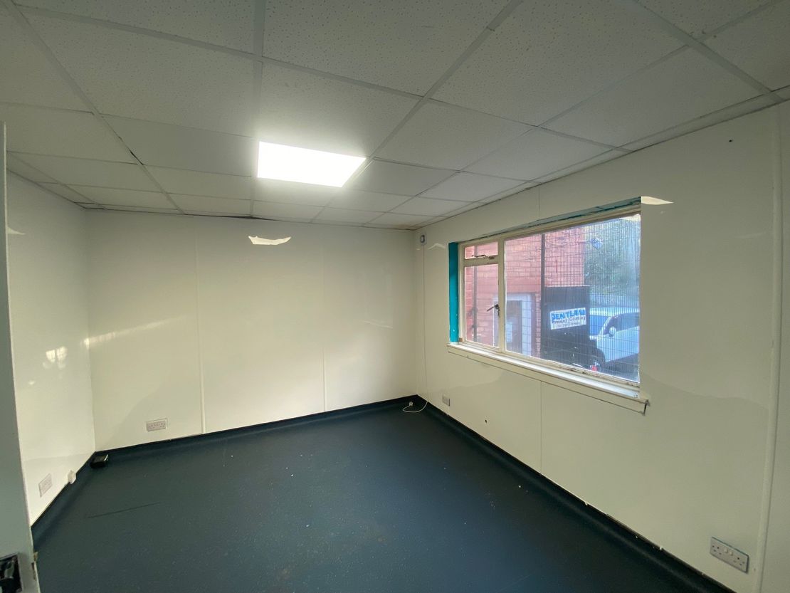 Yard & Unit 7, Poltonhall Industrial Estate, Polton Road, Lasswade, Midlothian, EH18 1BW