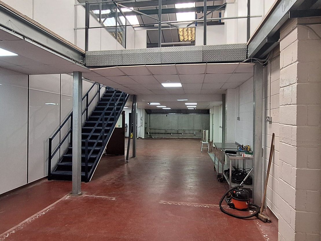 Unit 5 Rutherford Way Industrial Estate, Rutherford Way, Crawley, West Sussex, RH10 9LN