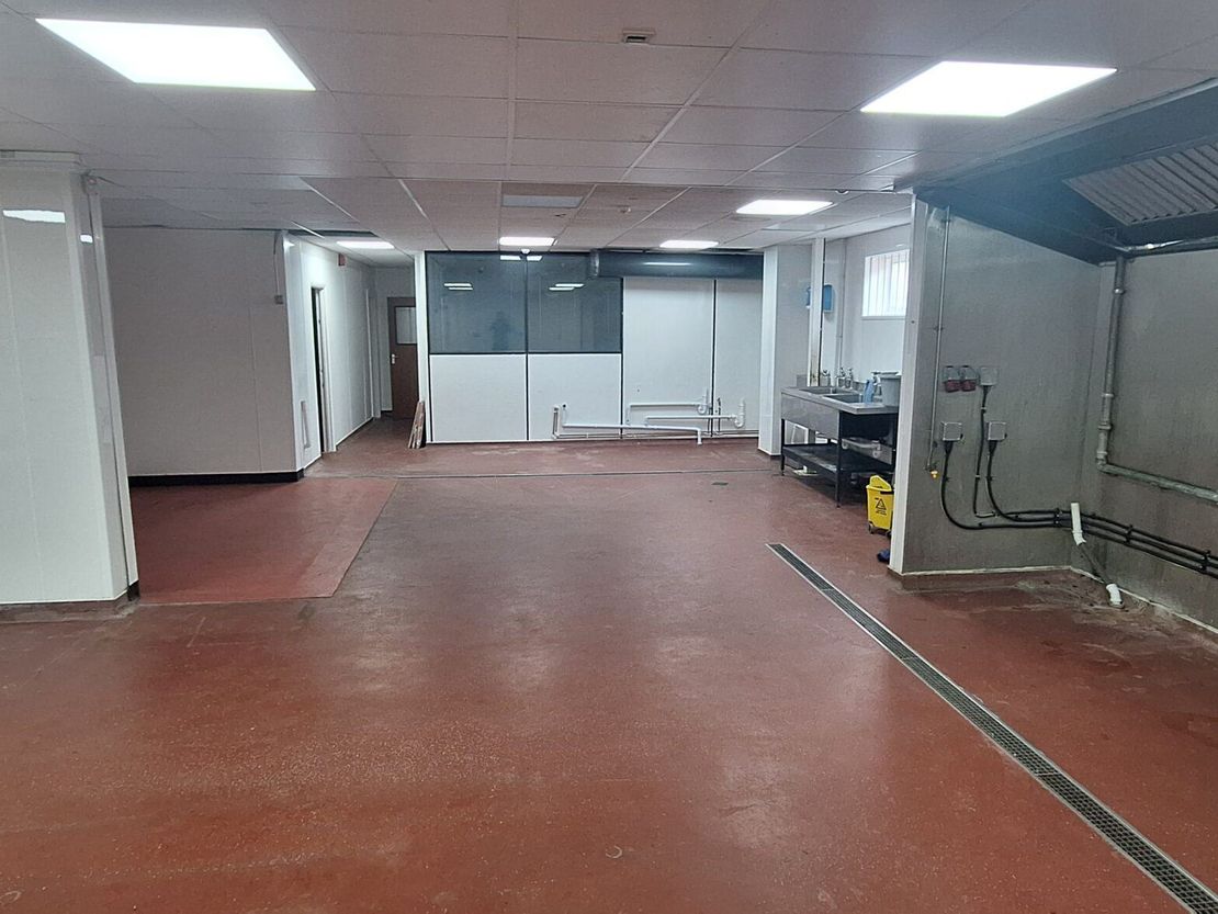 Unit 5 Rutherford Way Industrial Estate, Rutherford Way, Crawley, West Sussex, RH10 9LN