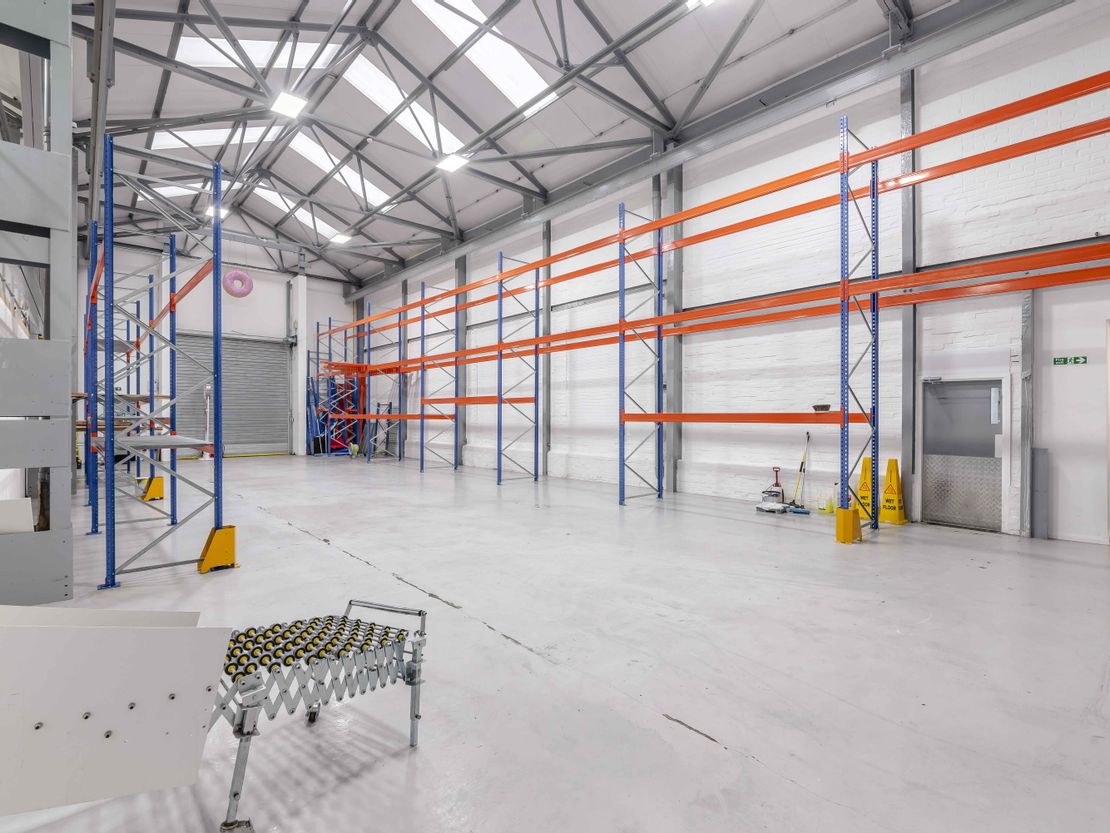 Unit 58 Robert Cort Industrial Estate, 62 Britten Rd, Reading RG2 0AU