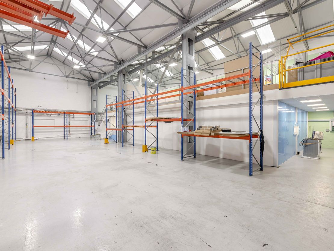 Unit 58 Robert Cort Industrial Estate, 62 Britten Rd, Reading RG2 0AU