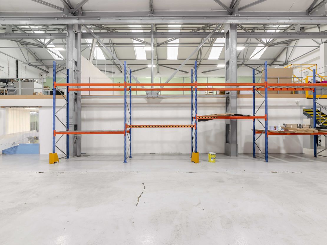 Unit 58 Robert Cort Industrial Estate, 62 Britten Rd, Reading RG2 0AU