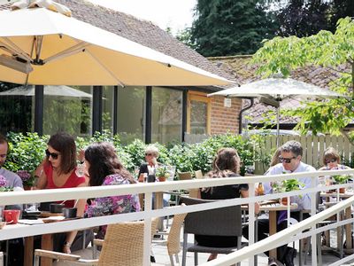 Property Image for The Thatch, 29-30 High Street, Thame, Oxfordshire, OX9 2AA