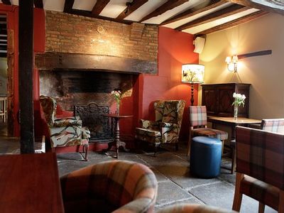 Property Image for The Thatch, 29-30 High Street, Thame, Oxfordshire, OX9 2AA