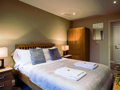Property Image for 100-102 East Street / 57 & 59 Queensway / Eighteeneast 65 Queensway Southampton Hampshire SO14 3BL