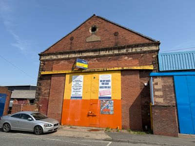 Property Image for 46 Thornes Lane, Wakefield, WF1 5RR